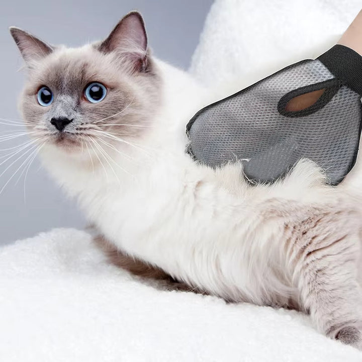 Say Goodbye to Shedding with the Silicone Pet Hair Removal Massage Grooming Glove